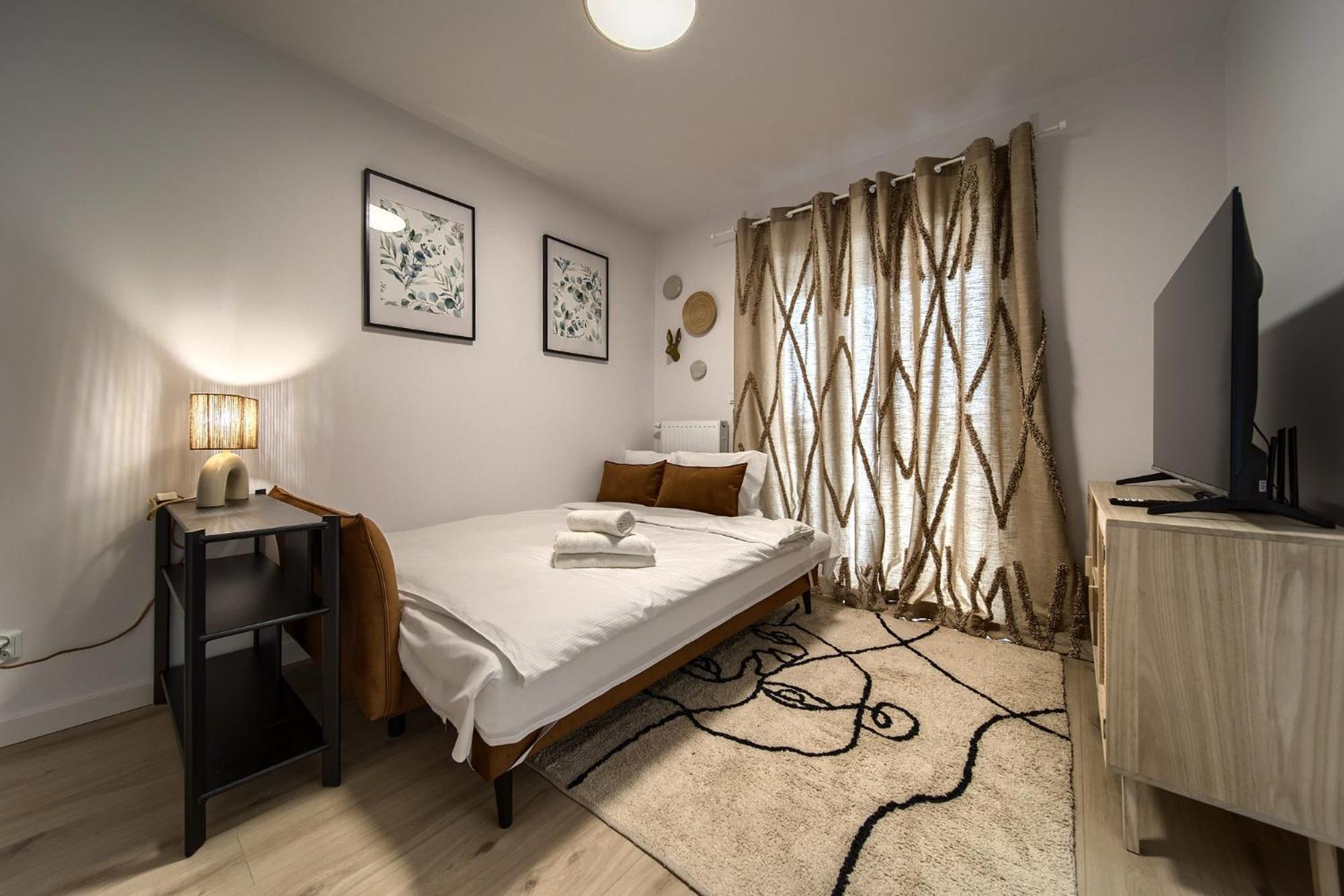 Apartment Madalinskiego Deluxe